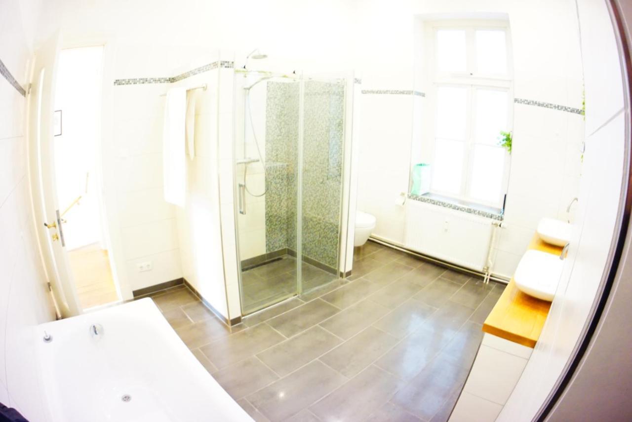 Großzügige 185m2-Altbauwohnung in Bestlage 7Zimmer-2Bäder-2Küchen-2WCs Hamburg Exterior foto