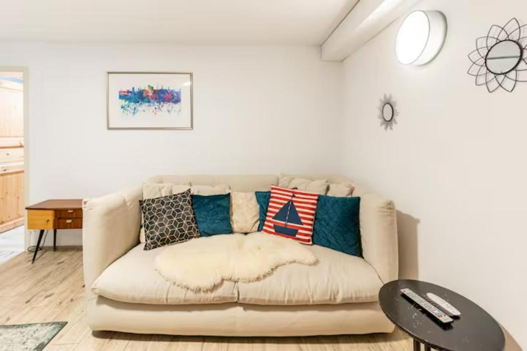 Großzügige 185m2-Altbauwohnung in Bestlage 7Zimmer-2Bäder-2Küchen-2WCs Hamburg Exterior foto