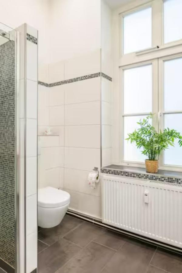 Großzügige 185m2-Altbauwohnung in Bestlage 7Zimmer-2Bäder-2Küchen-2WCs Hamburg Exterior foto