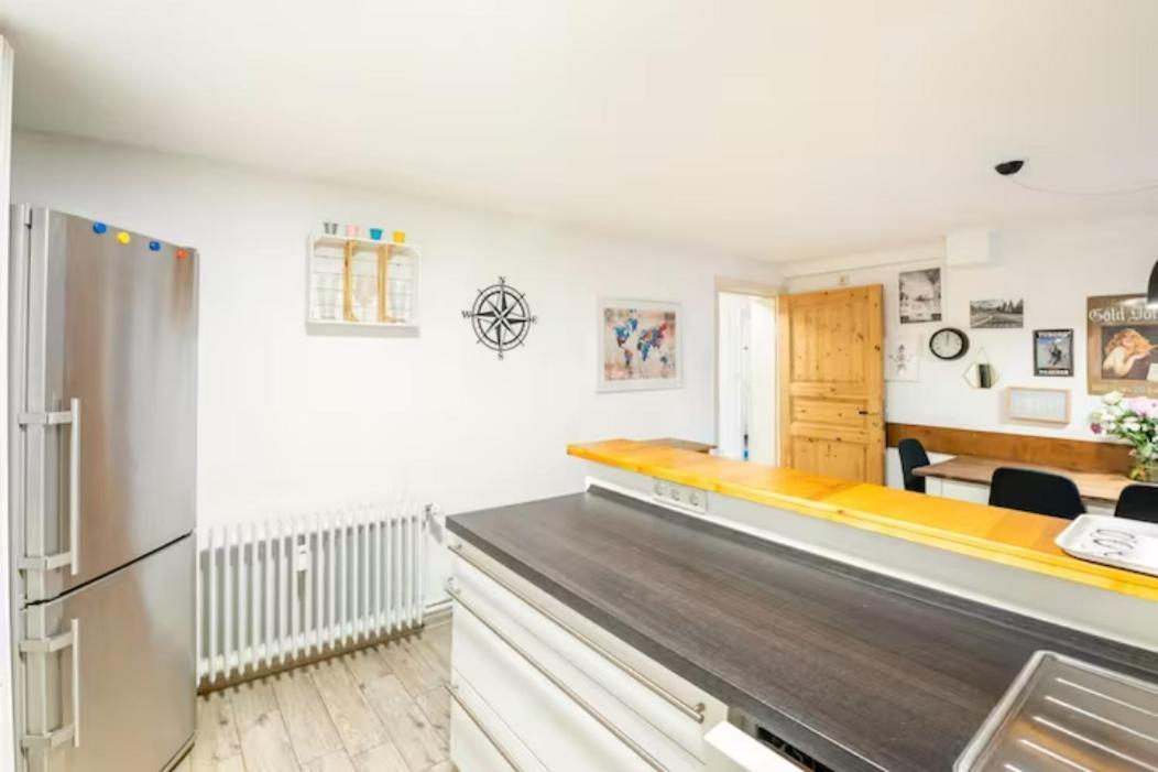 Großzügige 185m2-Altbauwohnung in Bestlage 7Zimmer-2Bäder-2Küchen-2WCs Hamburg Exterior foto