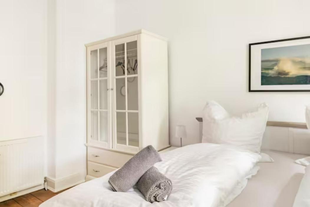 Großzügige 185m2-Altbauwohnung in Bestlage 7Zimmer-2Bäder-2Küchen-2WCs Hamburg Exterior foto