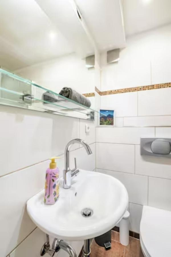 Großzügige 185m2-Altbauwohnung in Bestlage 7Zimmer-2Bäder-2Küchen-2WCs Hamburg Exterior foto